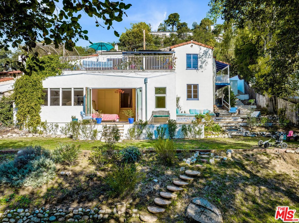 8754 Arlene Ter, Los Angeles CA  90046-1434 exterior