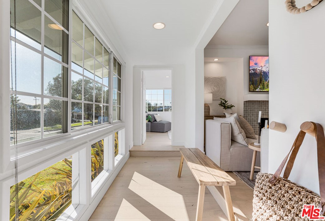 7371 82nd St, Los Angeles CA  90045-2418 exterior