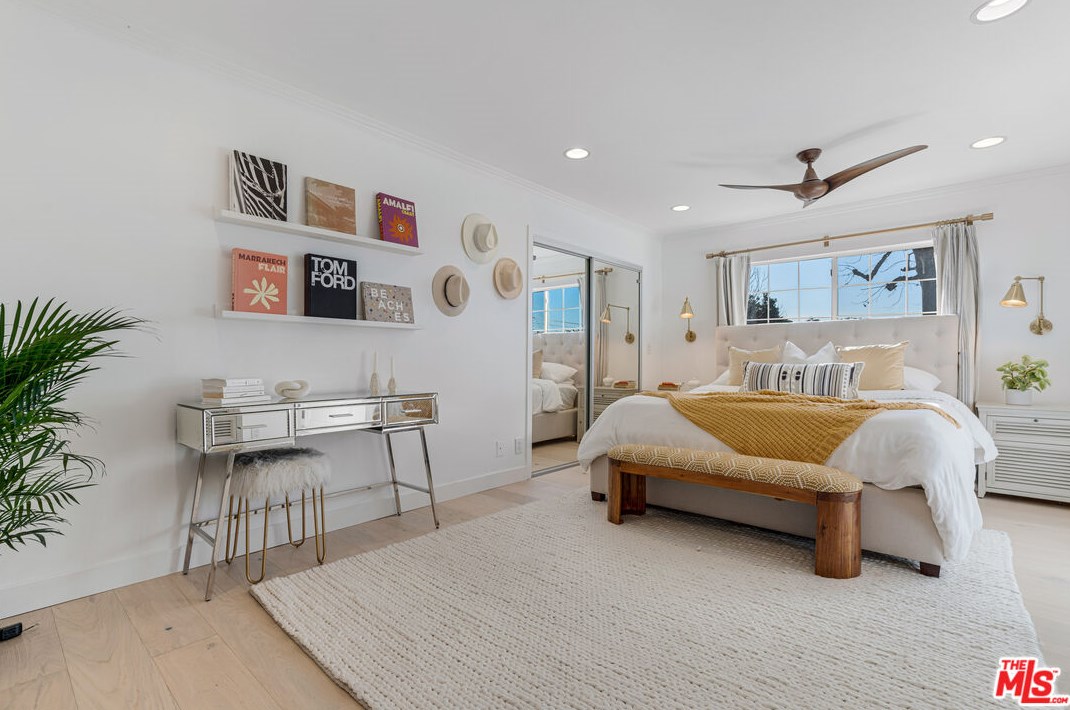 7371 82nd St, Los Angeles CA  90045-2418 exterior