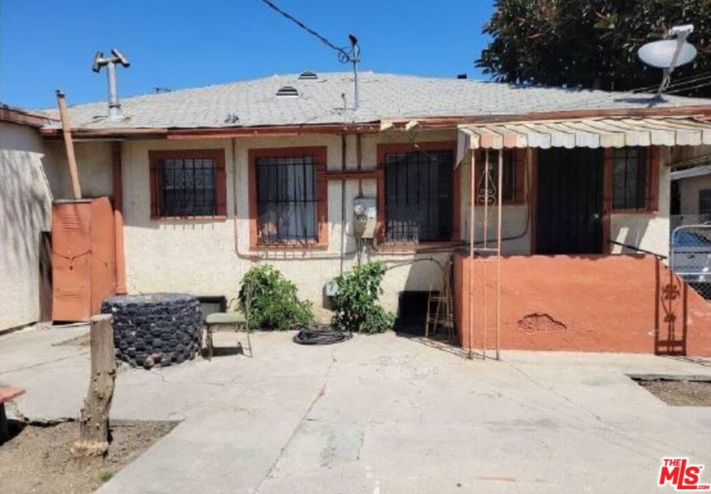 1024 Florence Ave, Los Angeles, CA 90044-2454