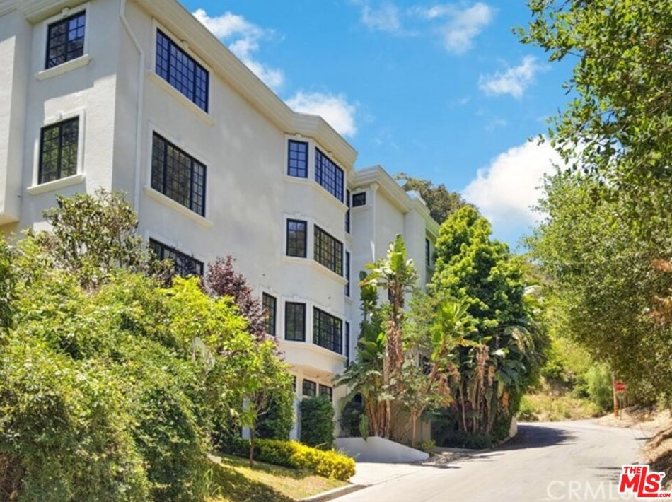 1398 Davies Dr, Beverly Hills, CA 90210