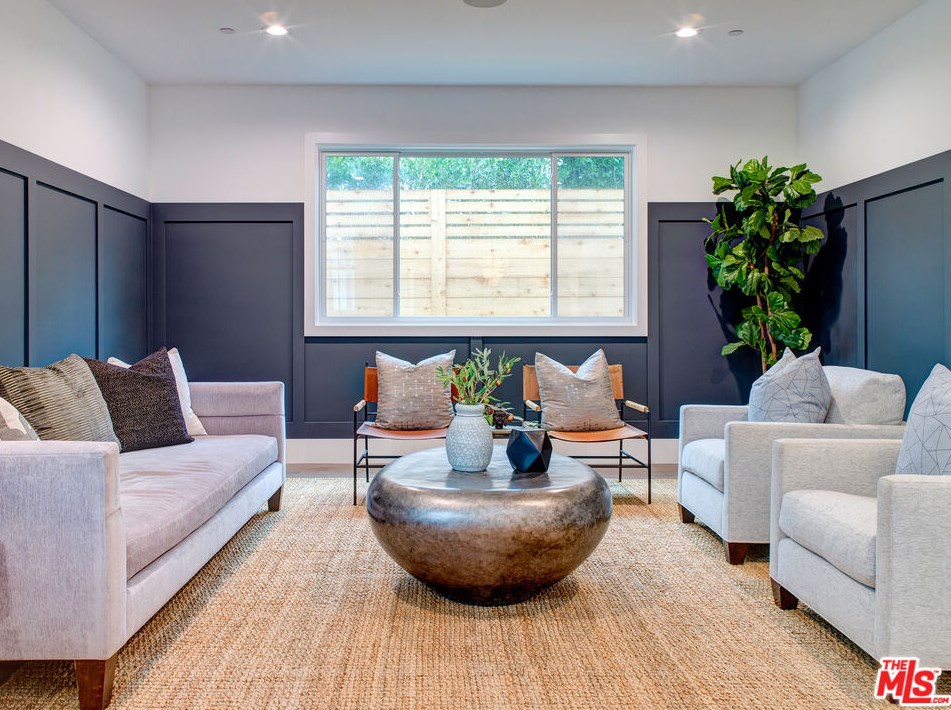 825 Norman Pl, Los Angeles CA  90049-1532 exterior