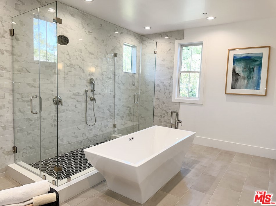 825 Norman Pl, Los Angeles CA  90049-1532 exterior