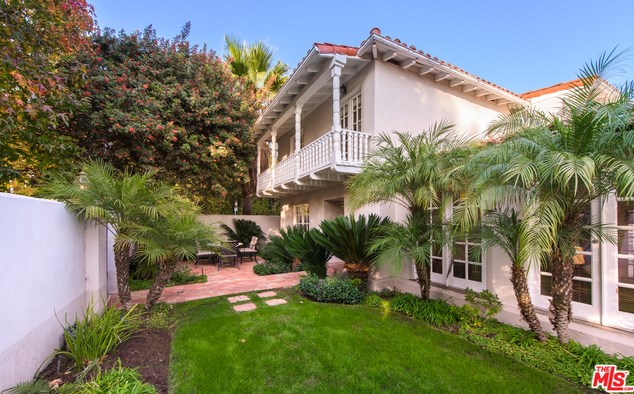 1116 Cory Ave, Los Angeles CA  90069-1702 exterior