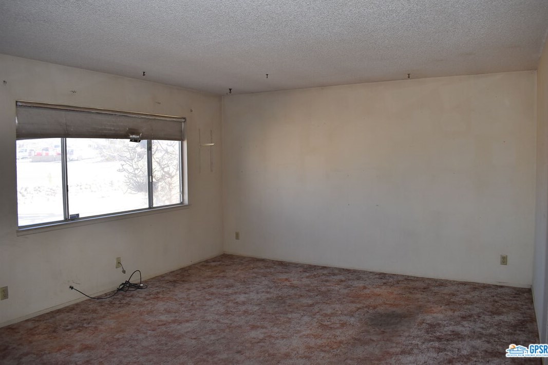 7162 Roberts Ave, Twntynine Plm, CA 92277