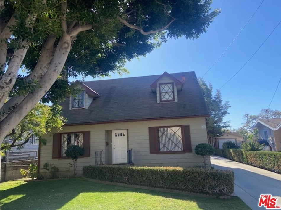 330 W Queen St, Inglewood, CA 90301