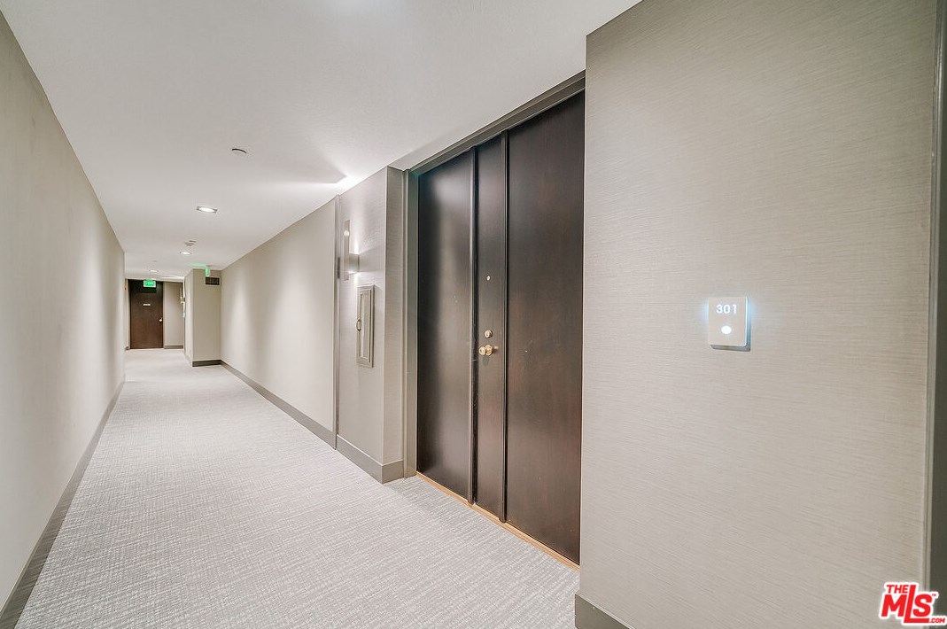 200 N Swall Dr #301, Beverly Hills, CA 90211