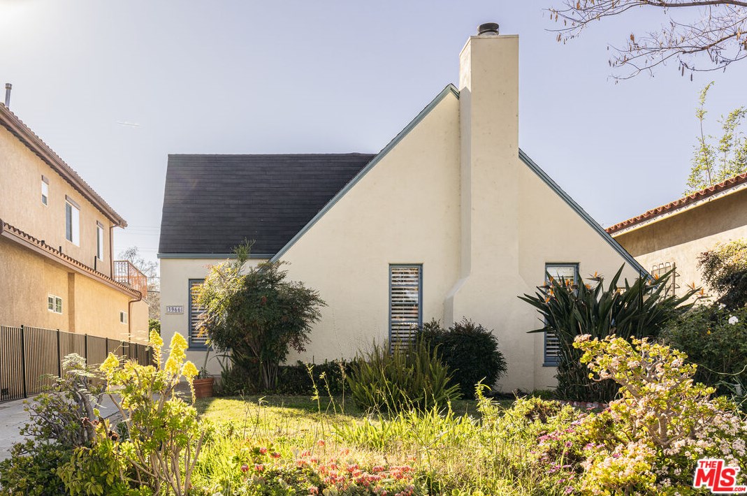 3966 Glenfeliz Blvd, Los Angeles, CA 90039-1459