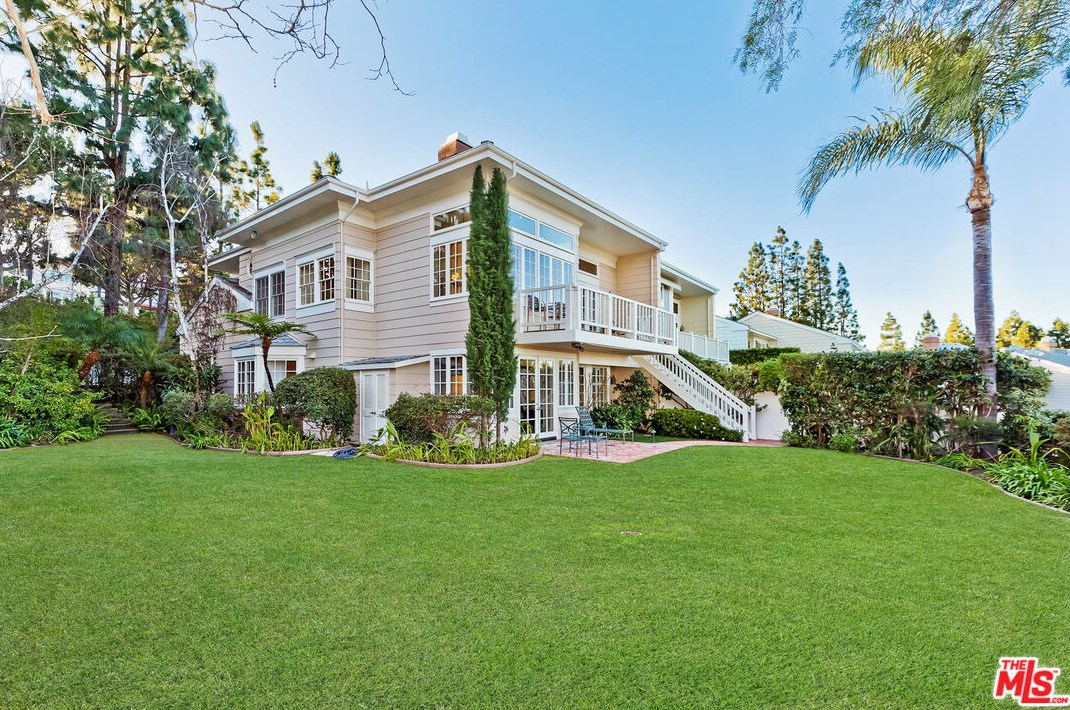 12546 The Vis, Los Angeles, CA 90049-1173