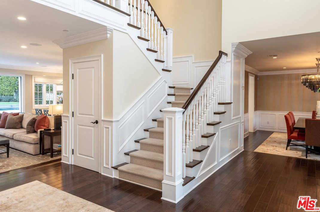 2921 Haddington Dr, Los Angeles CA  90064-4416 exterior