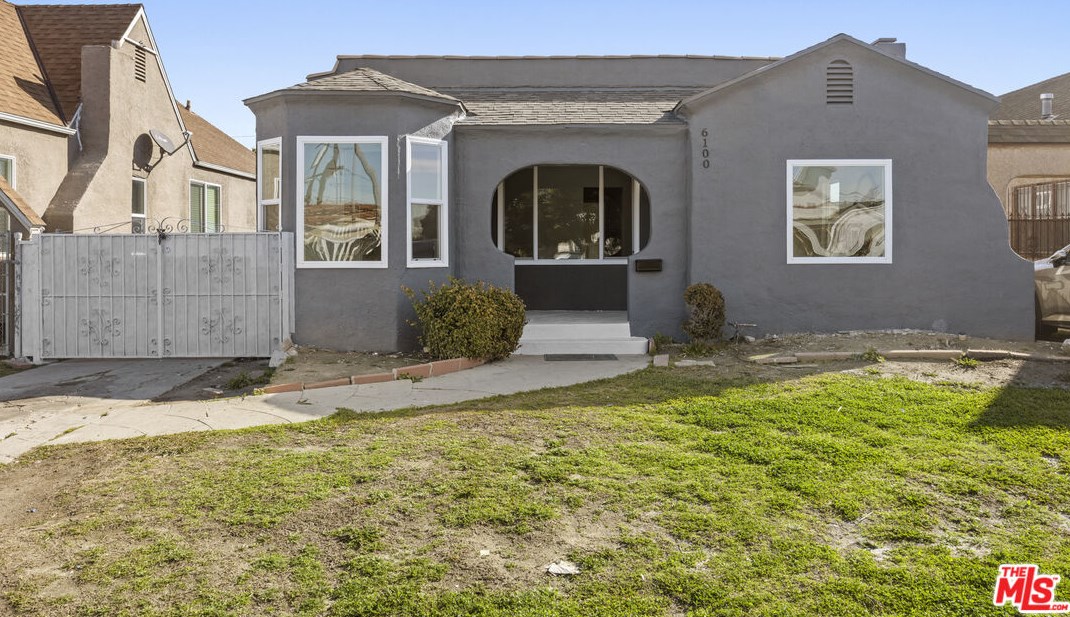 6100 Cimarron St, Los Angeles, CA 90047-1323