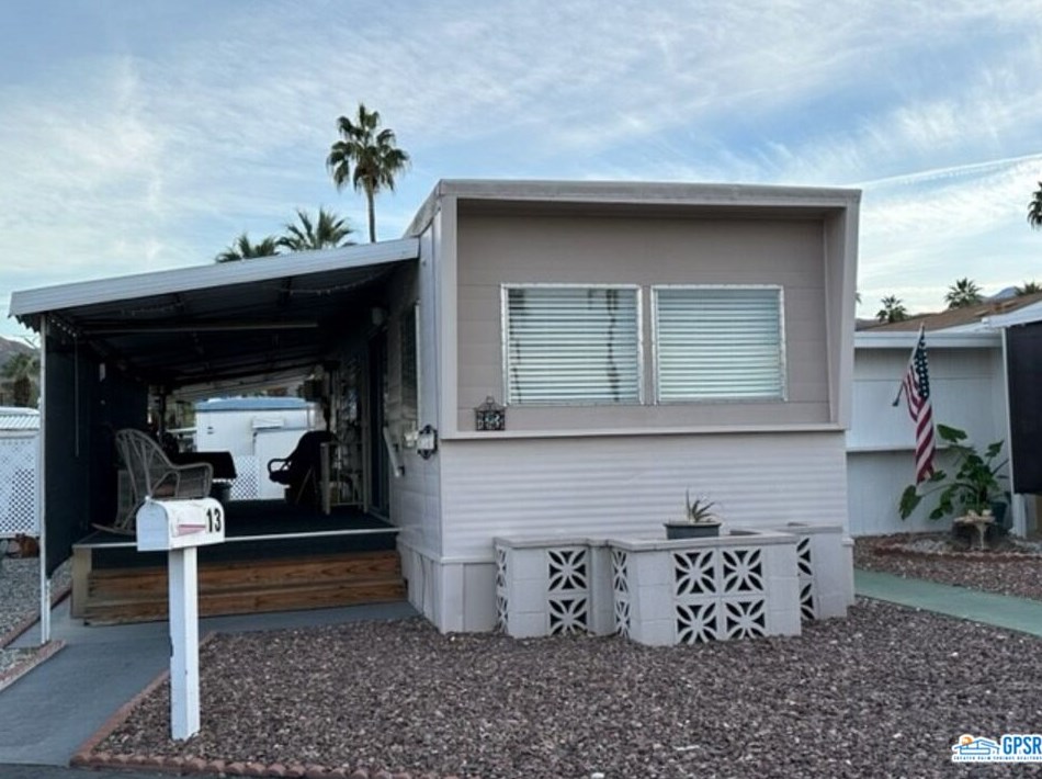 13 Garfield Dr, Cathedral City, CA 92234-6535