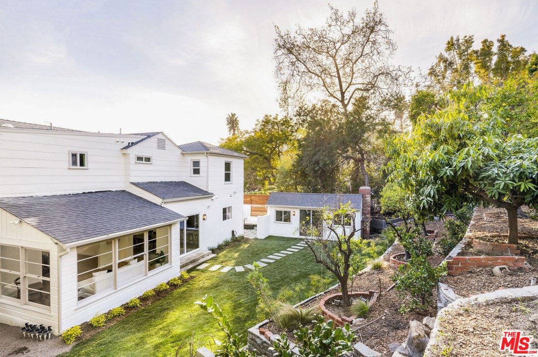 3663 Homeland Dr, Los Angeles CA  90008-4937 exterior