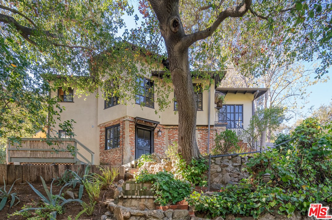 2459 Laurel Pass, Los Angeles CA  90046-1401 exterior