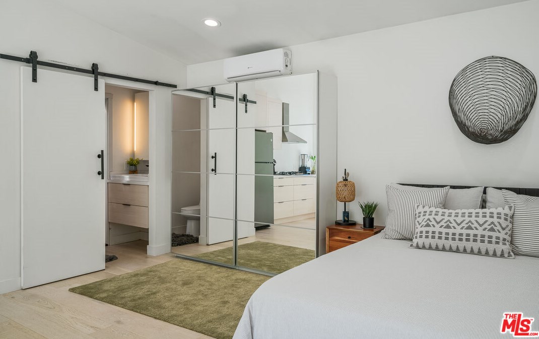 2459 Laurel Pass, Los Angeles CA  90046-1401 exterior