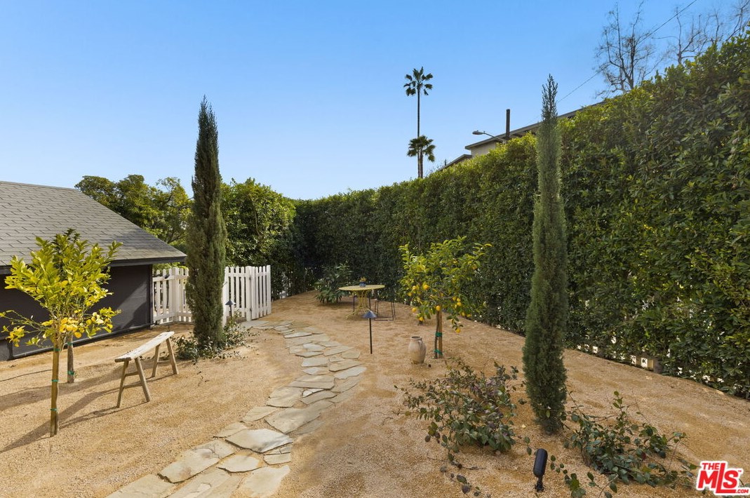 4800 College View Ave, Los Angeles CA  90041-2610 exterior