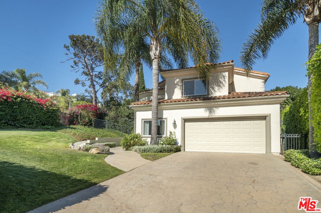28905 W Beach Ln, Malibu, CA 90265
