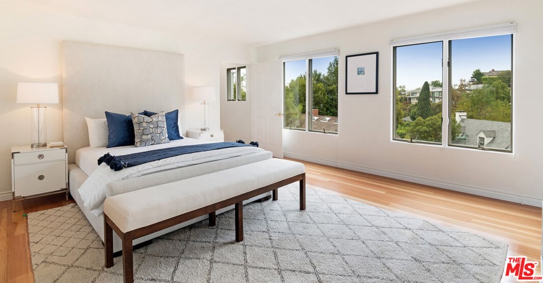 1332 Belfast Dr, Los Angeles CA  90069-1326 exterior