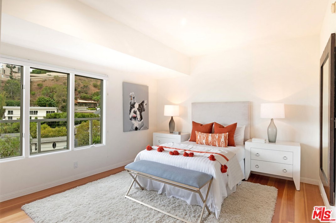 1332 Belfast Dr, Los Angeles CA  90069-1326 exterior