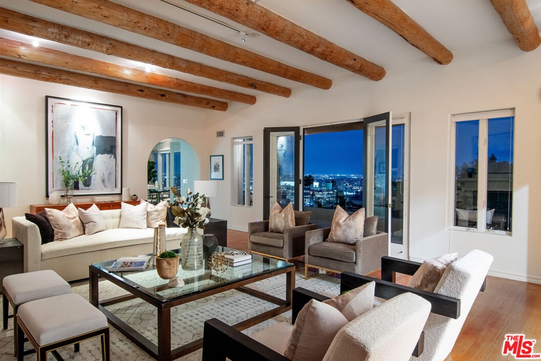 1332 Belfast Dr, Los Angeles CA  90069-1326 exterior