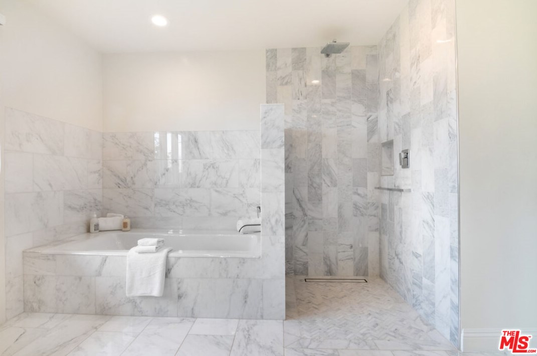 1332 Belfast Dr, Los Angeles CA  90069-1326 exterior