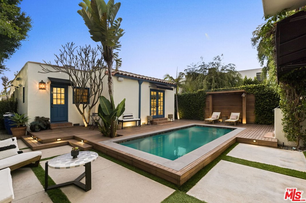 346 Westbourne Dr, Los Angeles CA  90048-1910 exterior