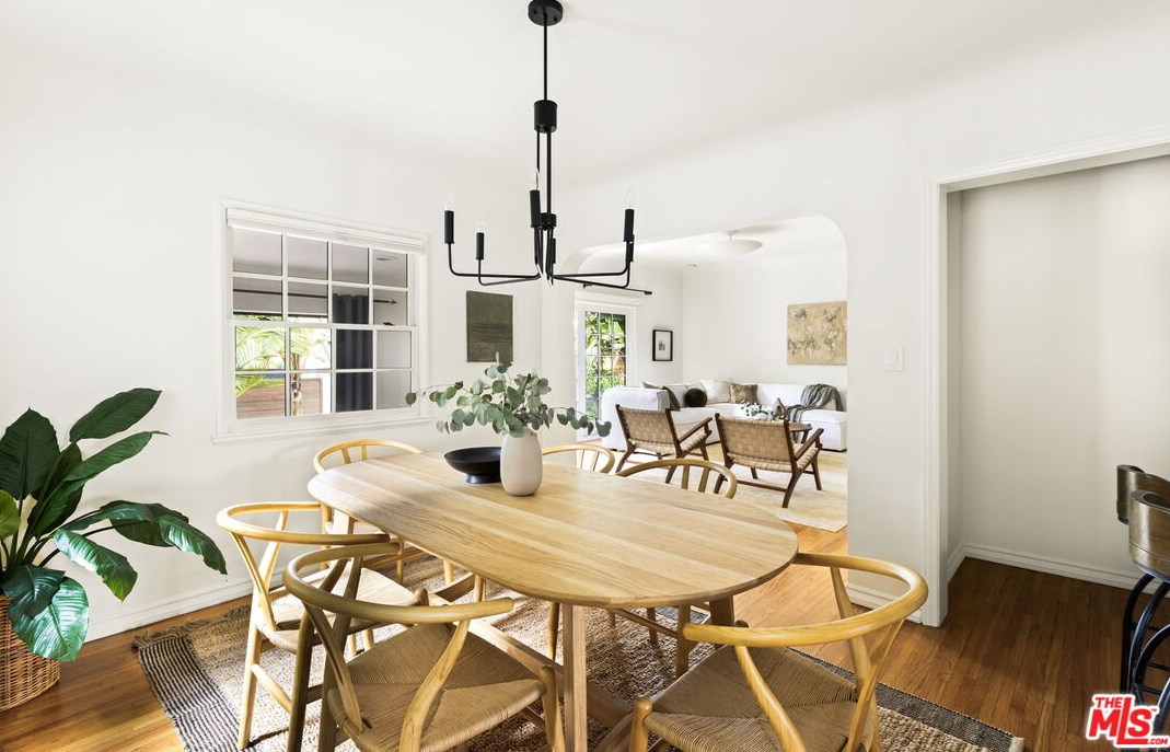 346 Westbourne Dr, Los Angeles CA  90048-1910 exterior