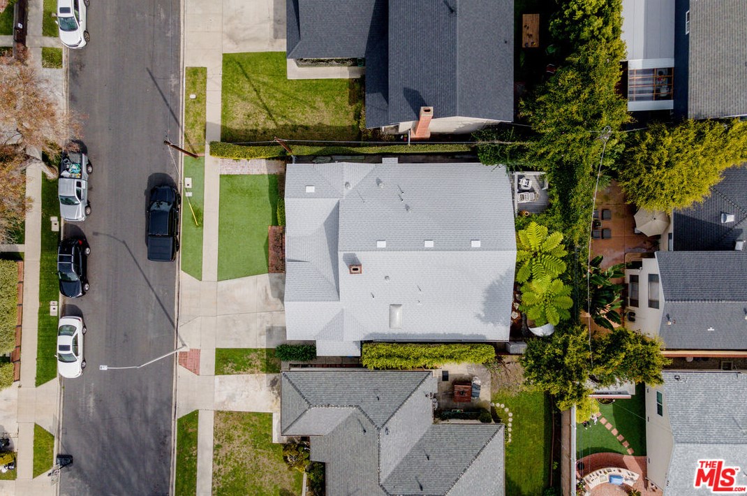 12030 Alberta Dr, Los Angeles CA  90230-5902 exterior