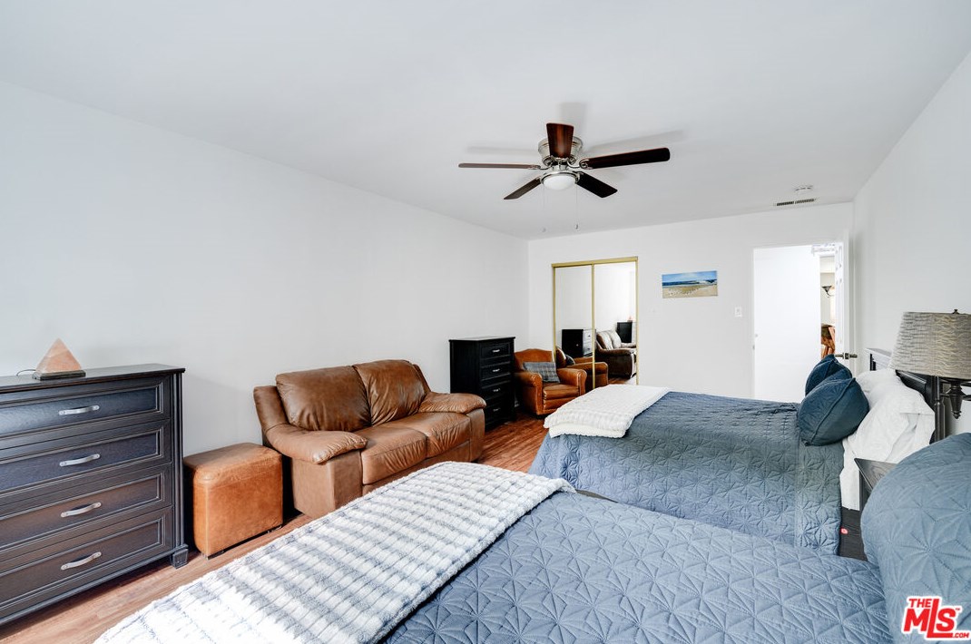 12030 Alberta Dr, Los Angeles CA  90230-5902 exterior