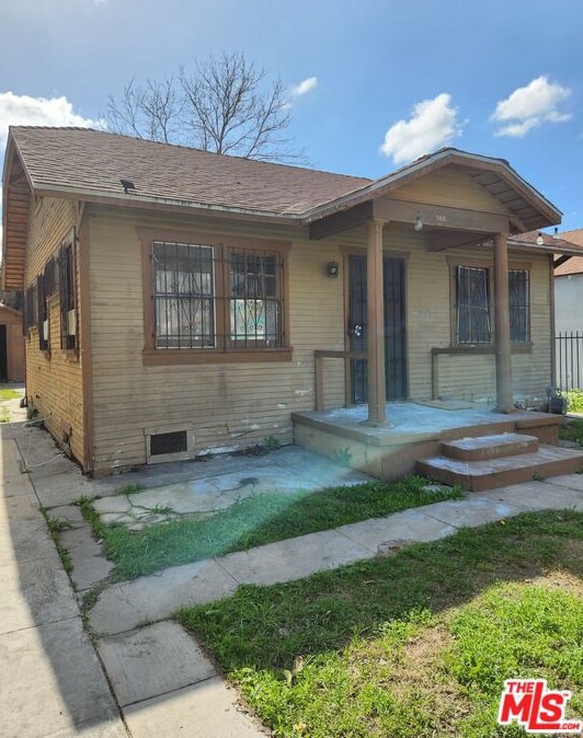 142 84th St, Los Angeles CA  90003-2912 exterior