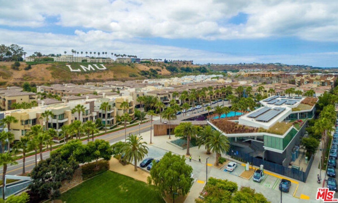 5935 Playa Vista Dr, Los Angeles CA  90094-2130 exterior
