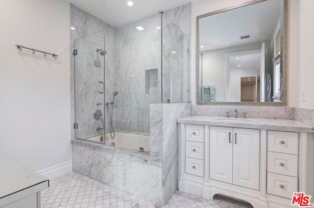 673 Thayer Ave, Los Angeles CA  90024-3307 exterior