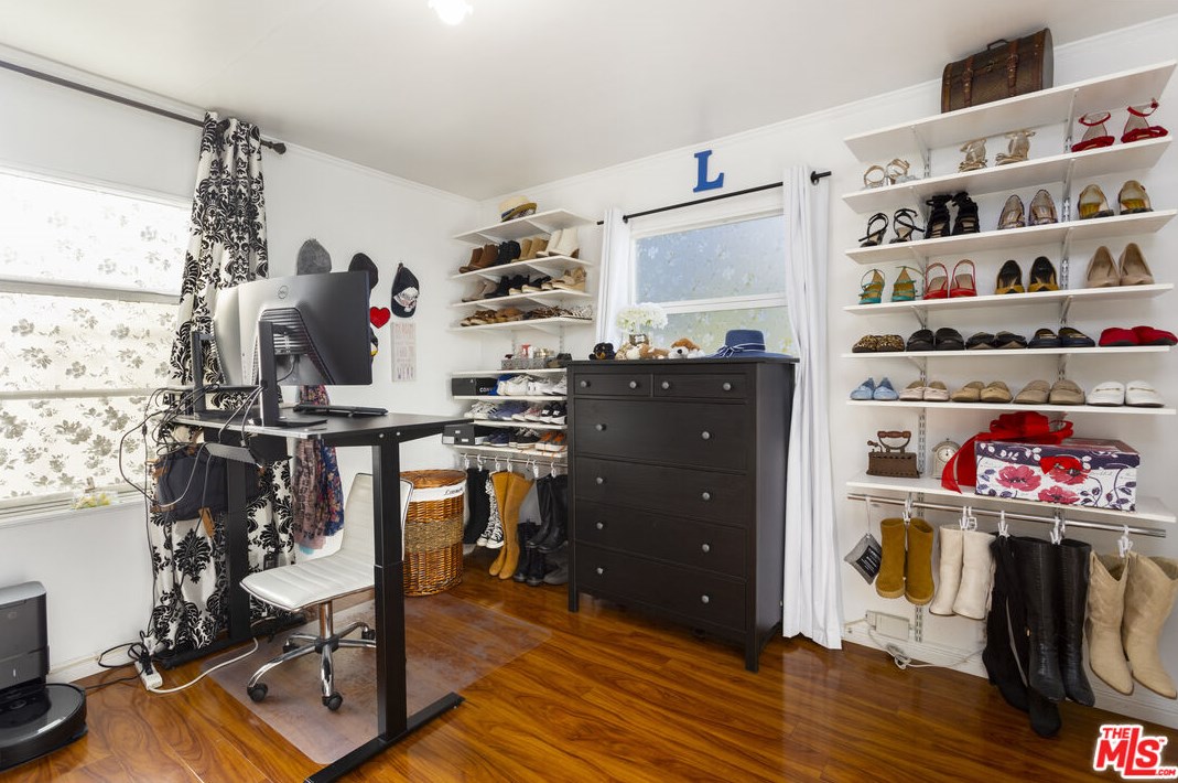 3557 Barrington Ave, Los Angeles CA  90064-2911 exterior