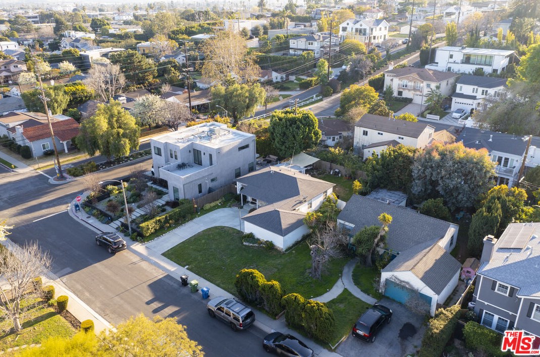 3557 Barrington Ave, Los Angeles CA  90064-2911 exterior