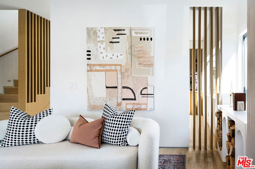 3030 Kelton Ave, Los Angeles CA  90034-3022 exterior