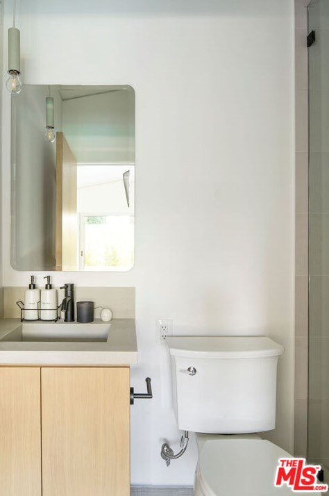 3030 Kelton Ave, Los Angeles CA  90034-3022 exterior