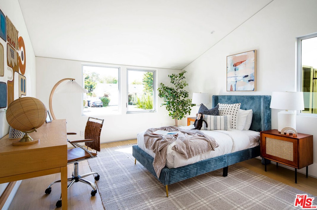 3030 Kelton Ave, Los Angeles CA  90034-3022 exterior