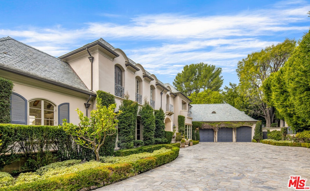 1211 Stradella Rd, Los Angeles CA  90077-2611 exterior