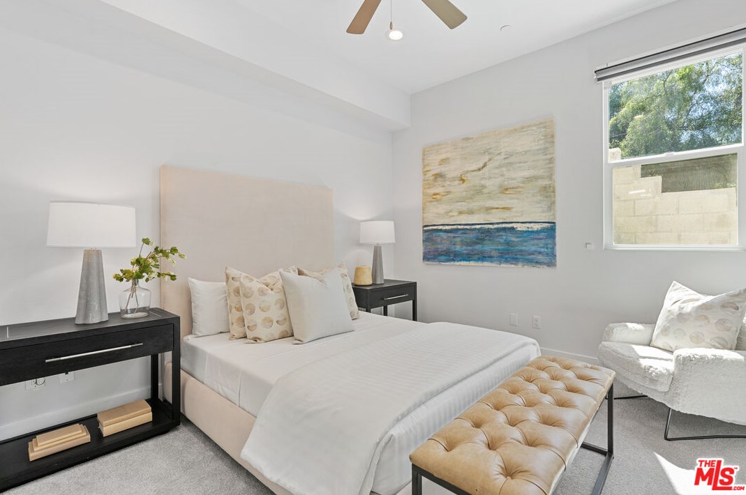 2266 Moss Ave, Los Angeles CA  90065-3417 exterior