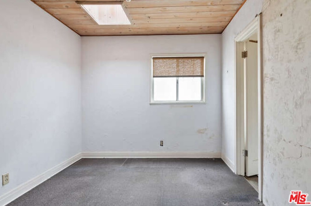 8629 Guthrie Ave, Los Angeles CA  90034-1403 exterior