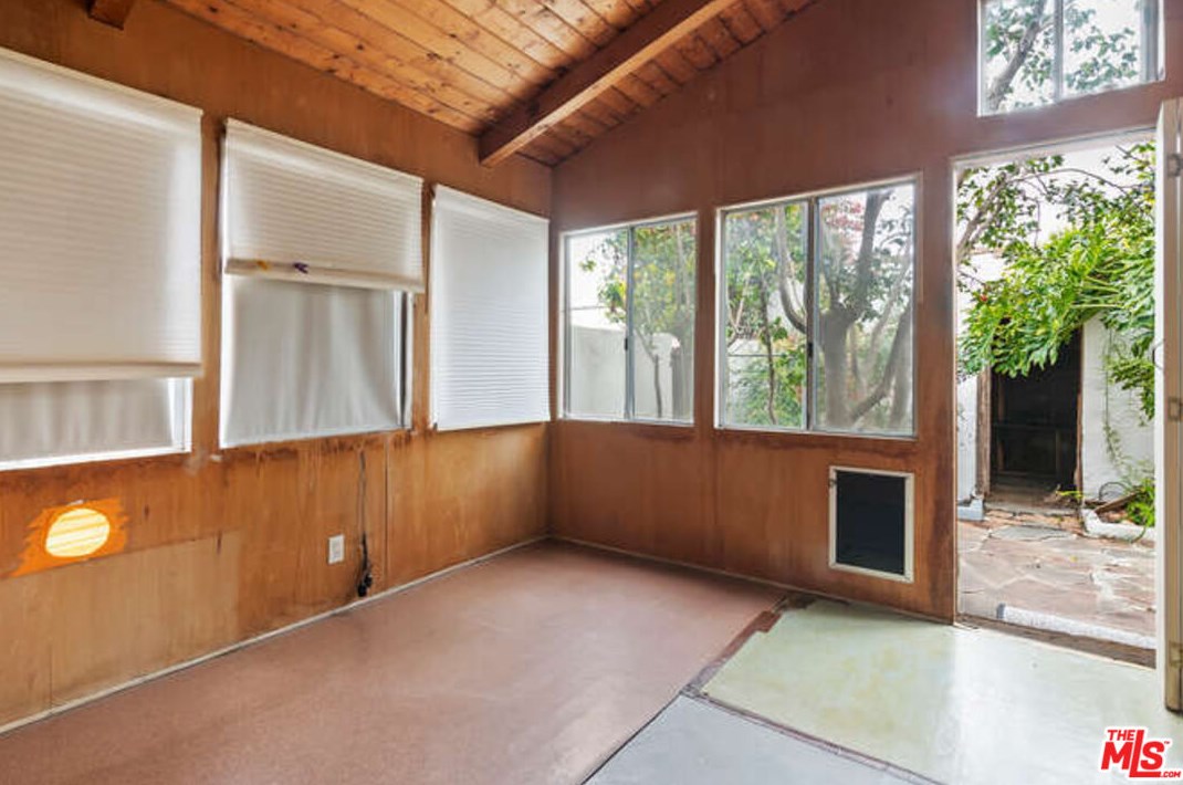 8629 Guthrie Ave, Los Angeles CA  90034-1403 exterior