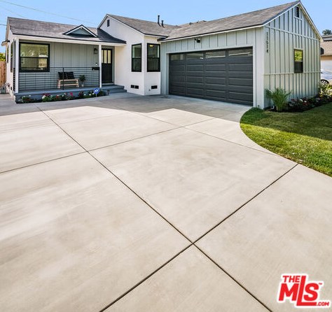 11514 Culver Park Dr, Los Angeles CA  90230-5329 exterior