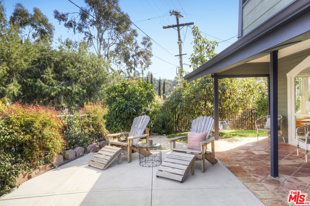 1337 Neola St, Los Angeles CA  90041-2447 exterior
