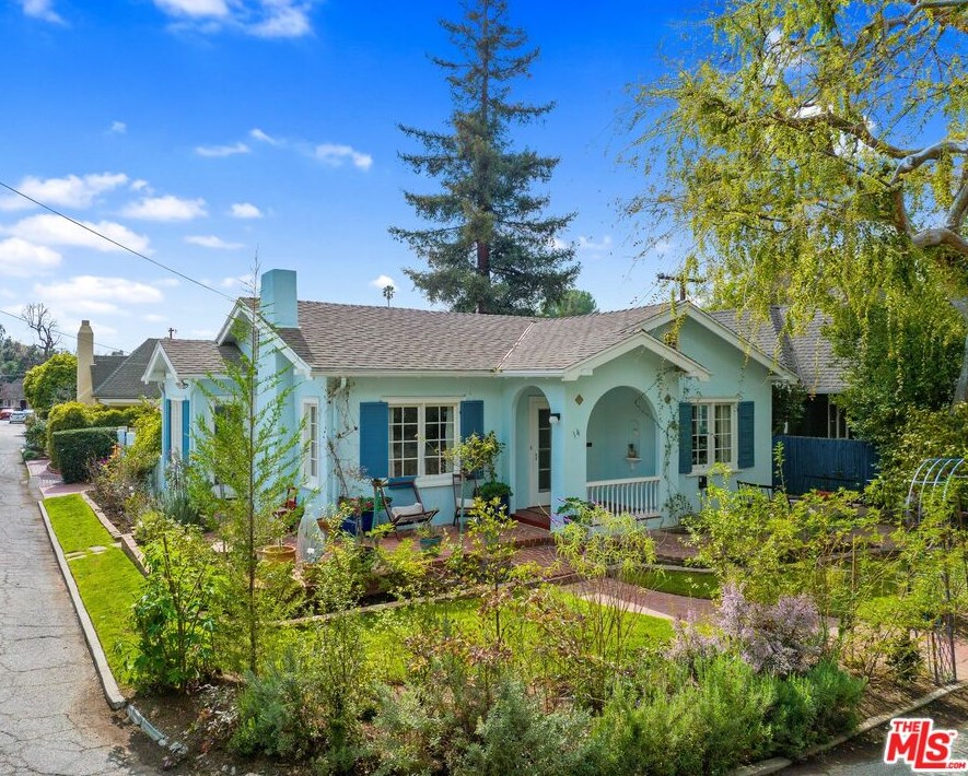 14 Oak Knoll Gardens Dr, Pasadena, CA 91106