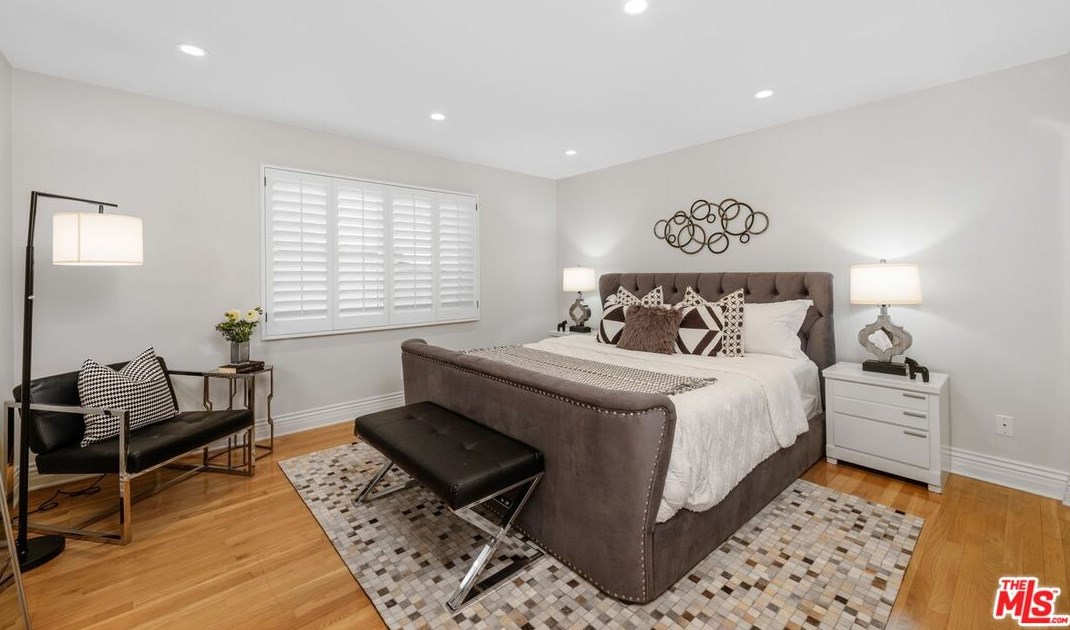 3057 Nicada Dr, Los Angeles CA  90077-2027 exterior