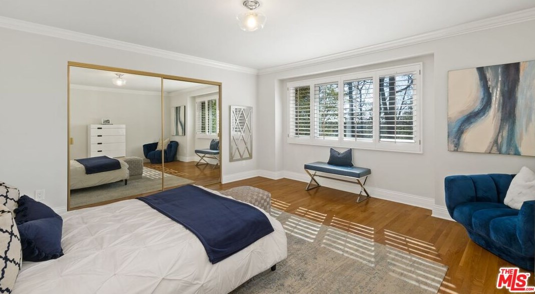 3057 Nicada Dr, Los Angeles CA  90077-2027 exterior