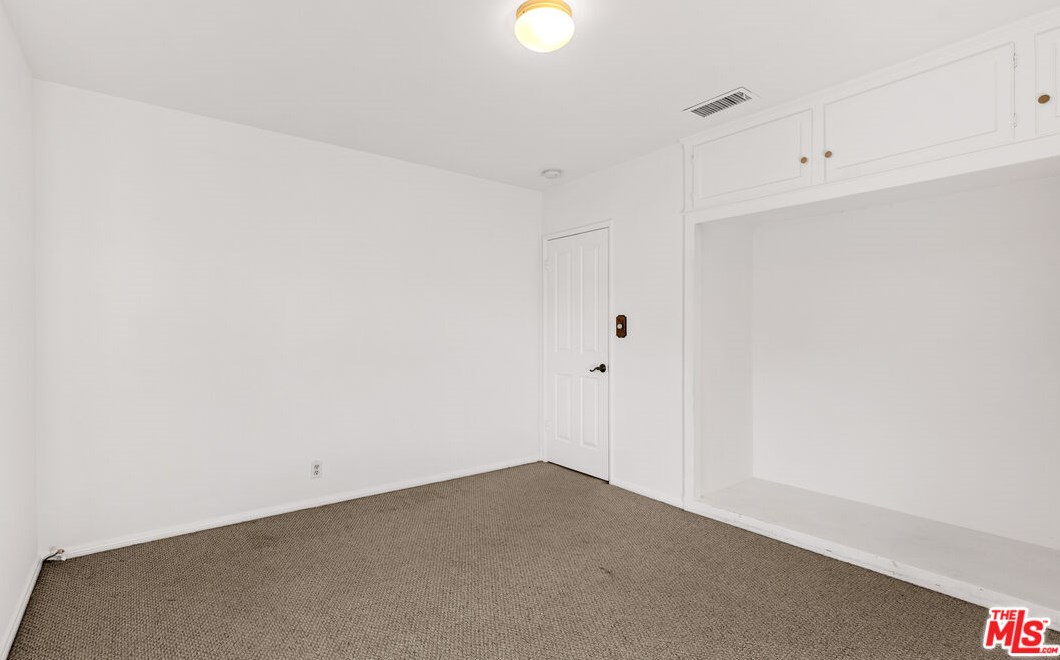 6383 Nancy St, Los Angeles CA  90045-1235 exterior