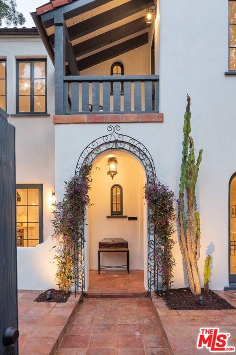 1982 Normandie Ave, Los Angeles CA  90007-1144 exterior