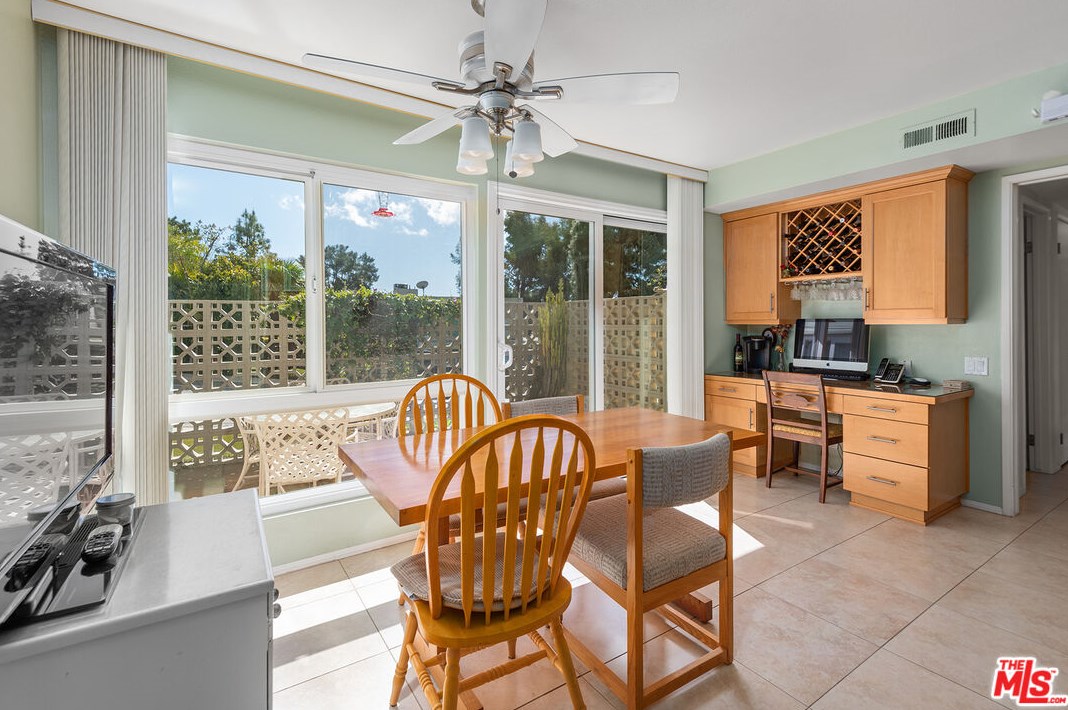 13740 Bayliss Rd, Los Angeles CA  90049-1215 exterior