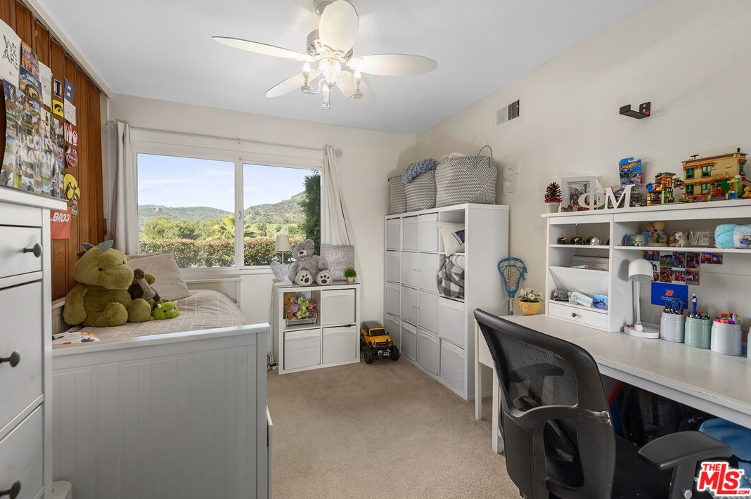 13740 Bayliss Rd, Los Angeles CA  90049-1215 exterior